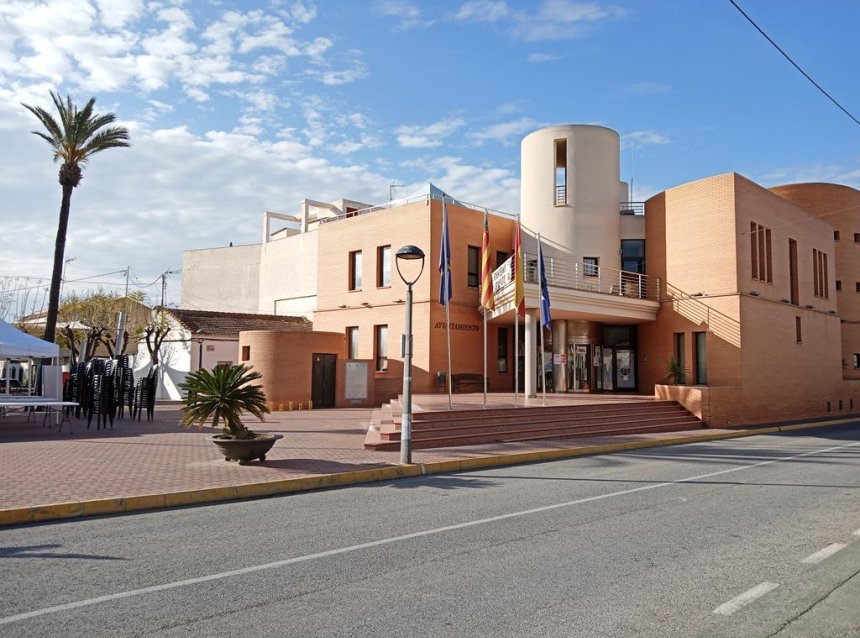 Reventa - Semi Detached -
Los Montesinos - PUEBLO CENTRO