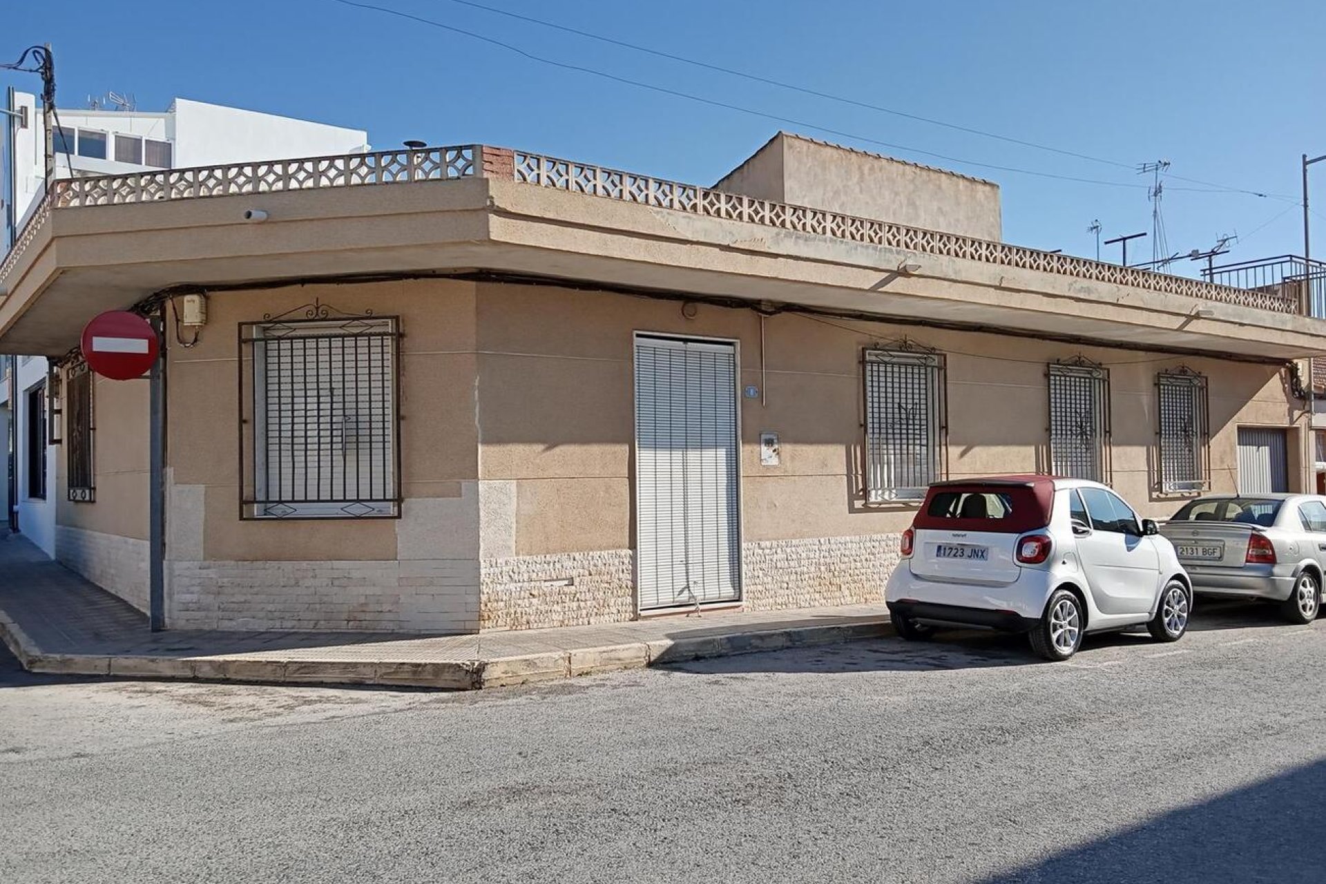 Reventa - Semi Detached -
Los Montesinos - PUEBLO CENTRO