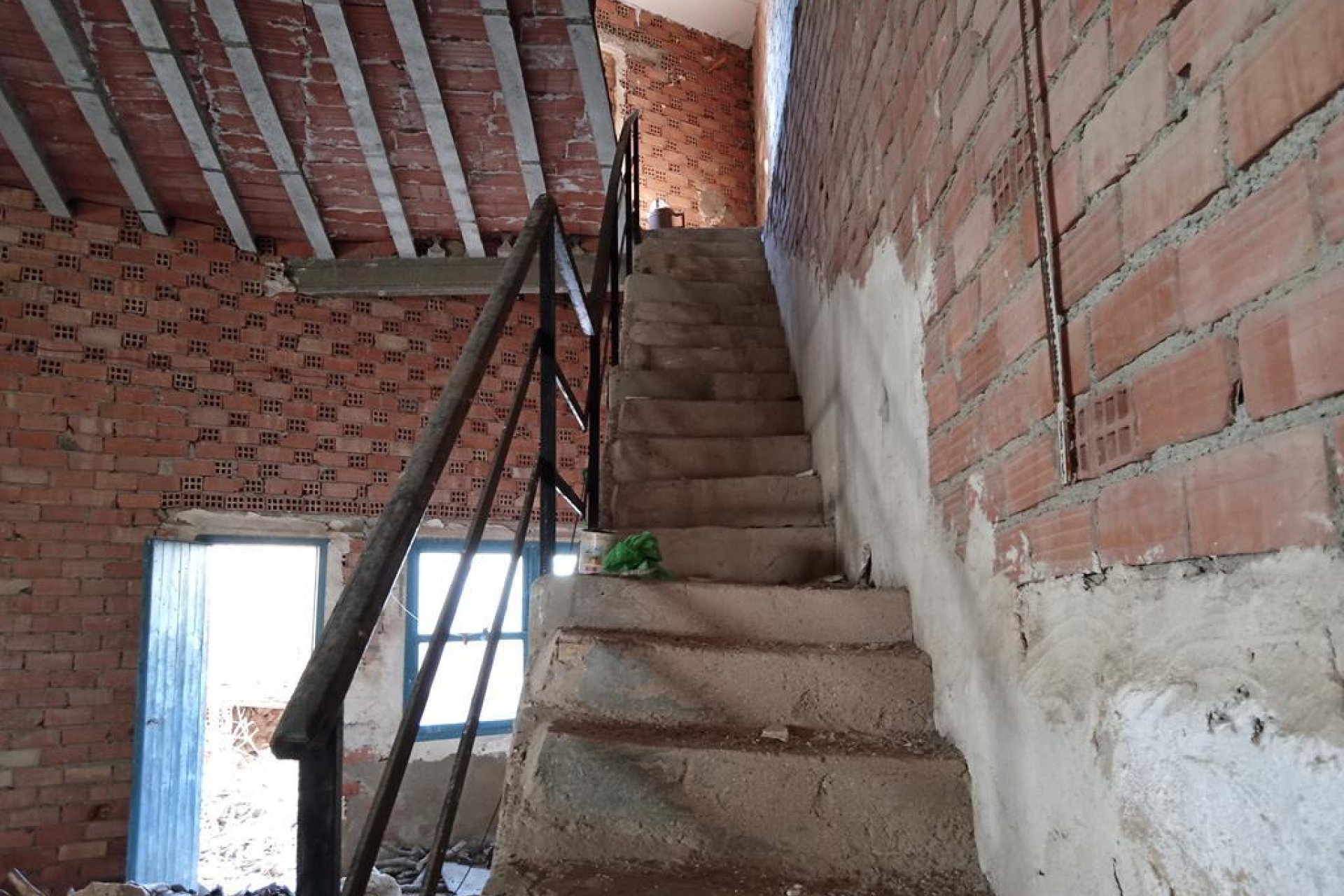 Reventa - Semi Detached -
Los Montesinos
