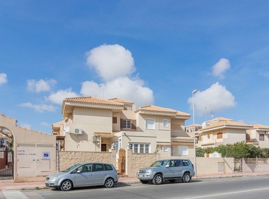 Reventa - Semi Detached -
Orihuela Costa - Playa Flamenca