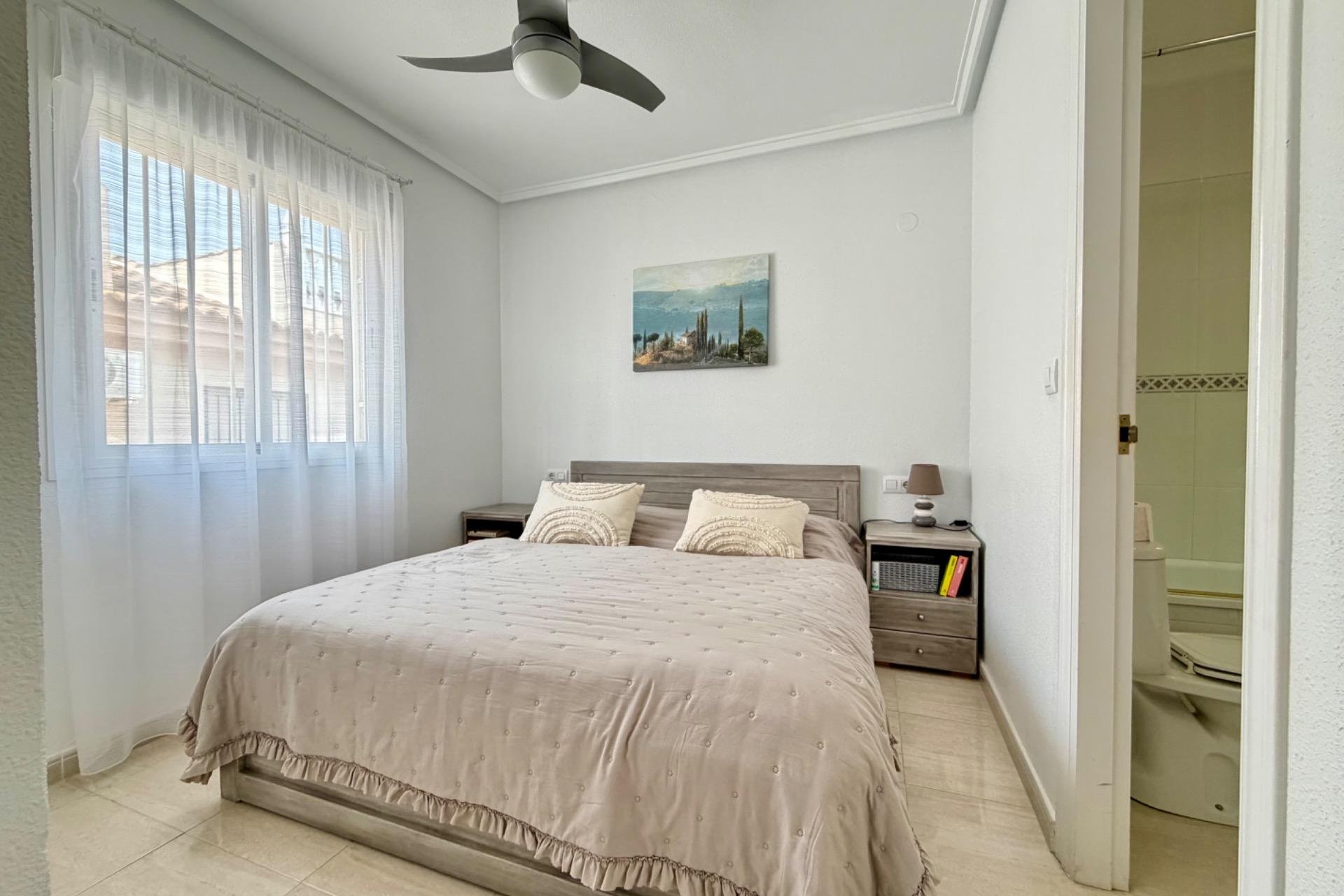 Reventa - Semi Detached -
Rojales - Pueblo