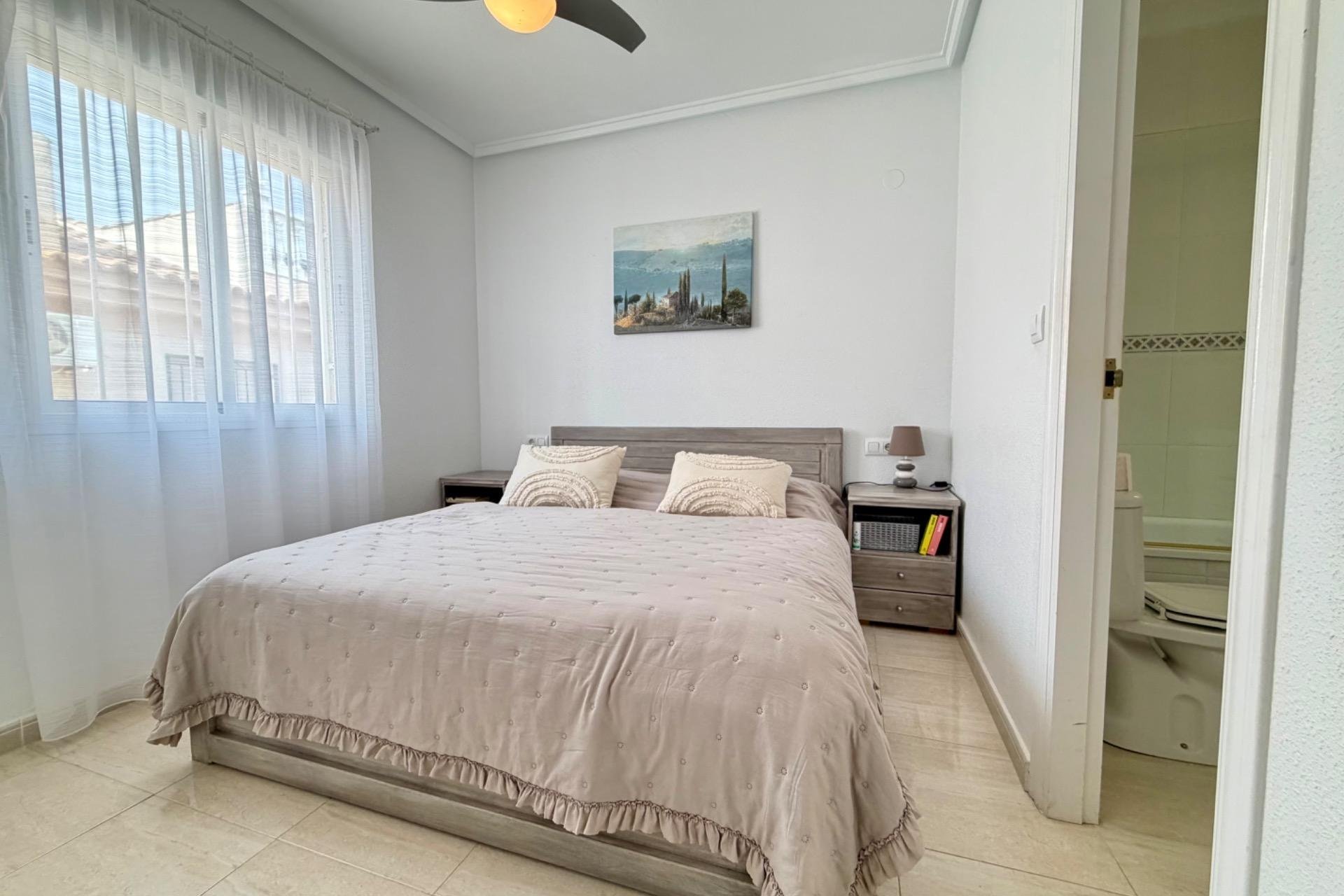 Reventa - Semi Detached -
Rojales - Pueblo