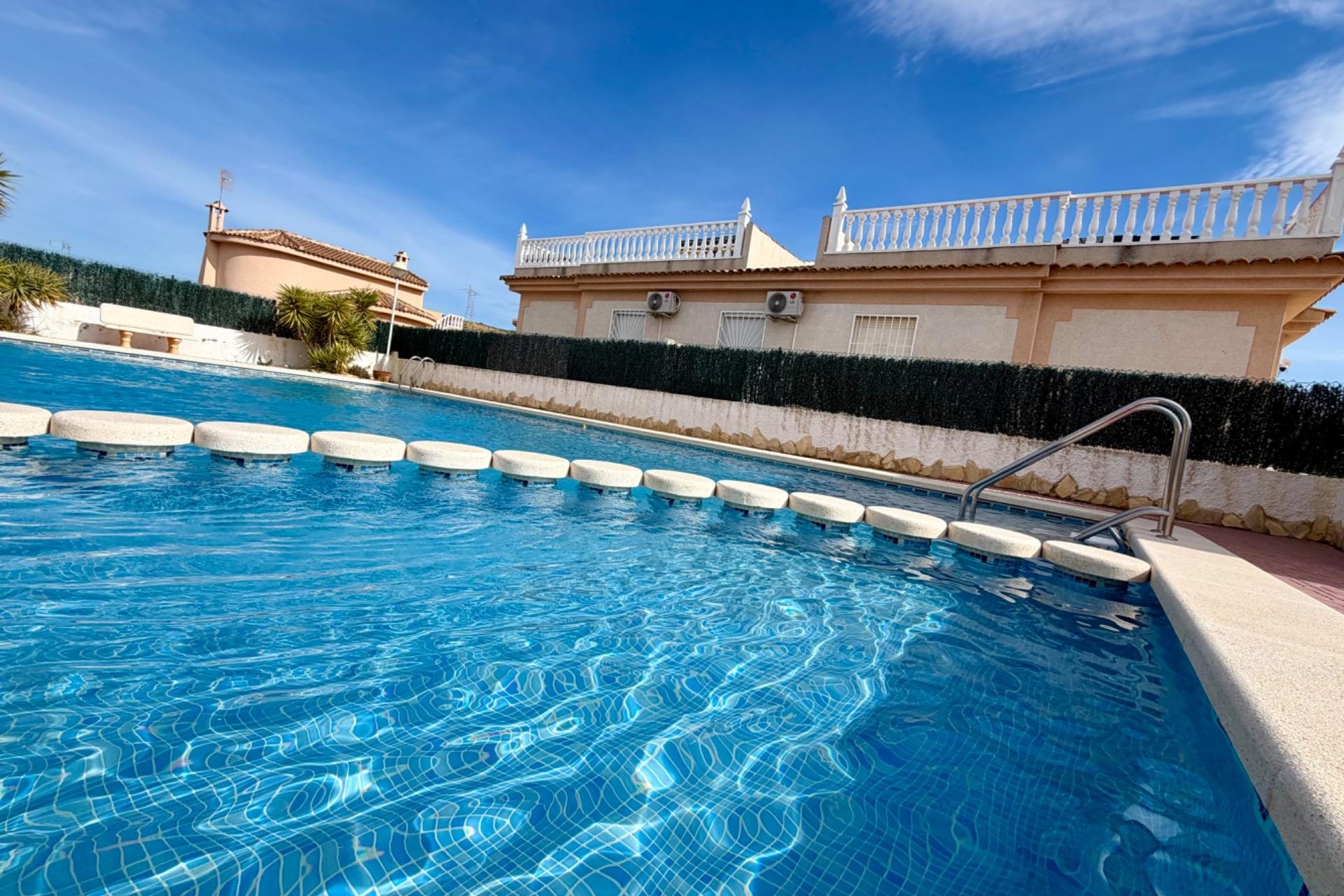 Reventa - Semi Detached -
Rojales - Pueblo