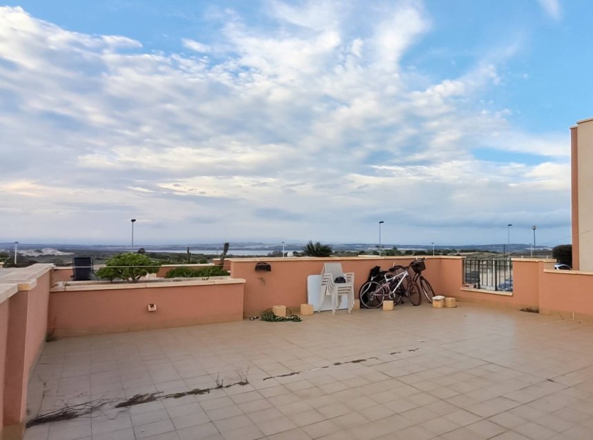 Reventa - Semi Detached -
Torrevieja - Parque Acuático - Sector 25