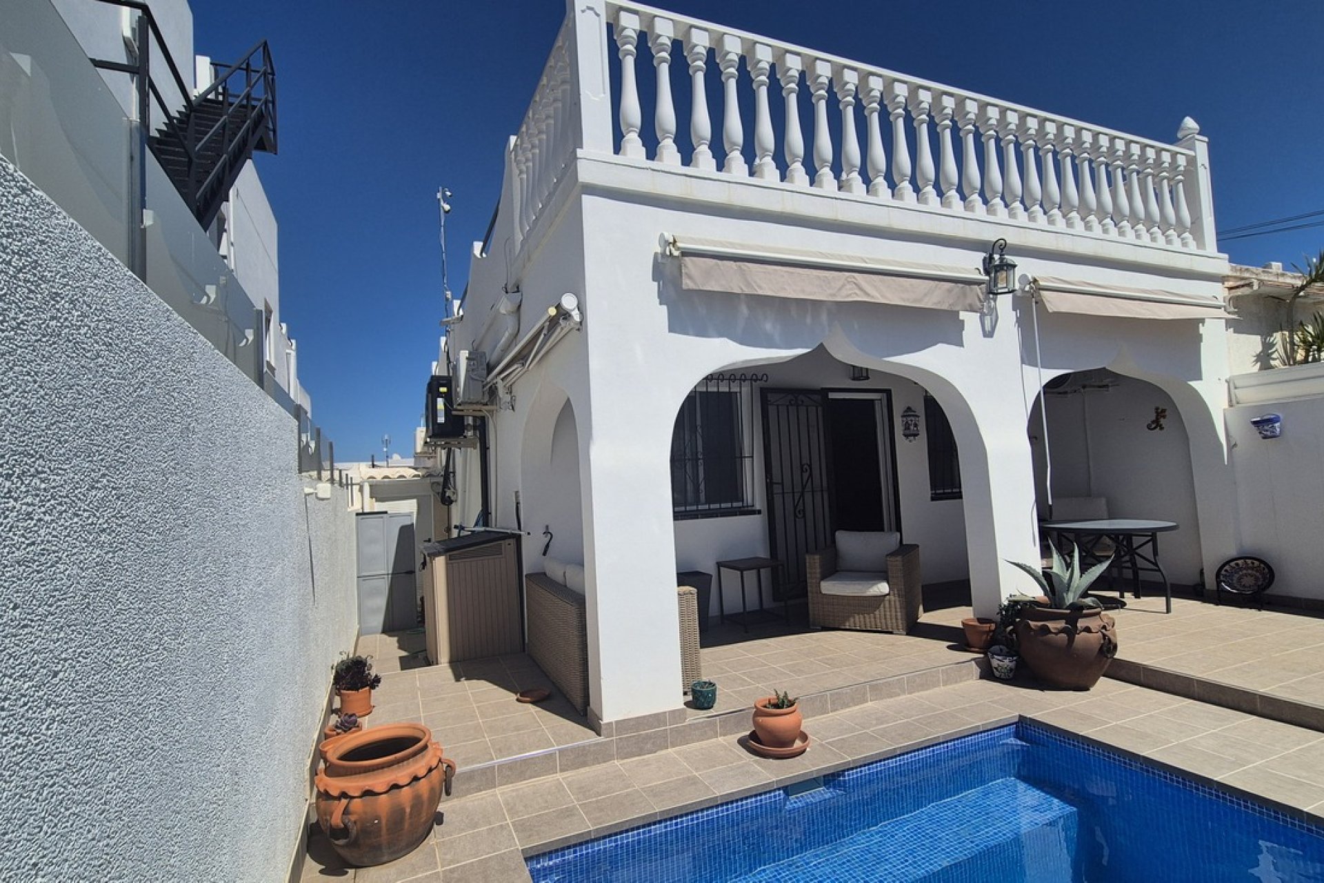 Reventa - Semi Detached -
Villamartin - Costa Blanca