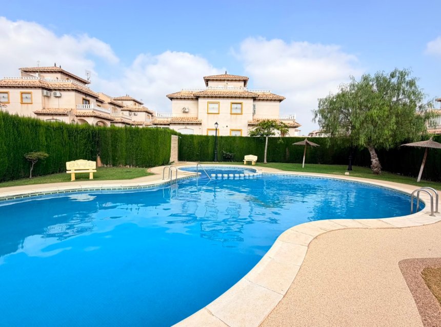 Reventa - Town House -
Cabo Roig - Costa Blanca