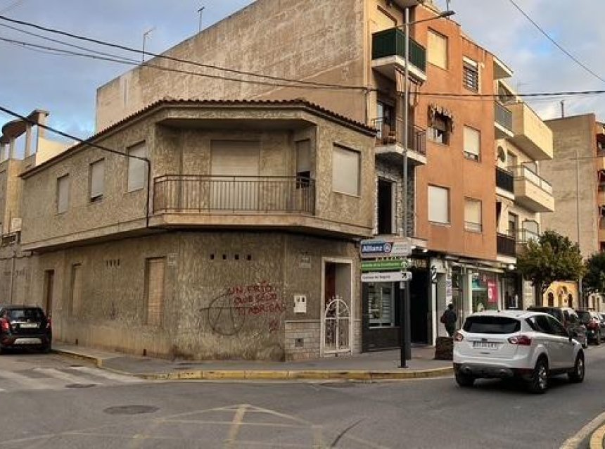 Reventa - Town House -
Catral - Comunidad Valenciana