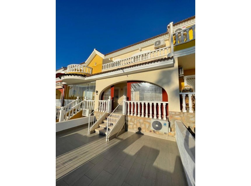 Reventa - Town House -
Ciudad Quesada - Costa Blanca