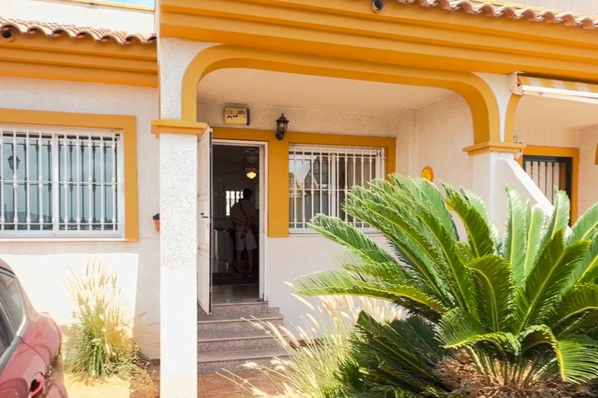 Reventa - Town House -
Daya Nueva - Costa Blanca