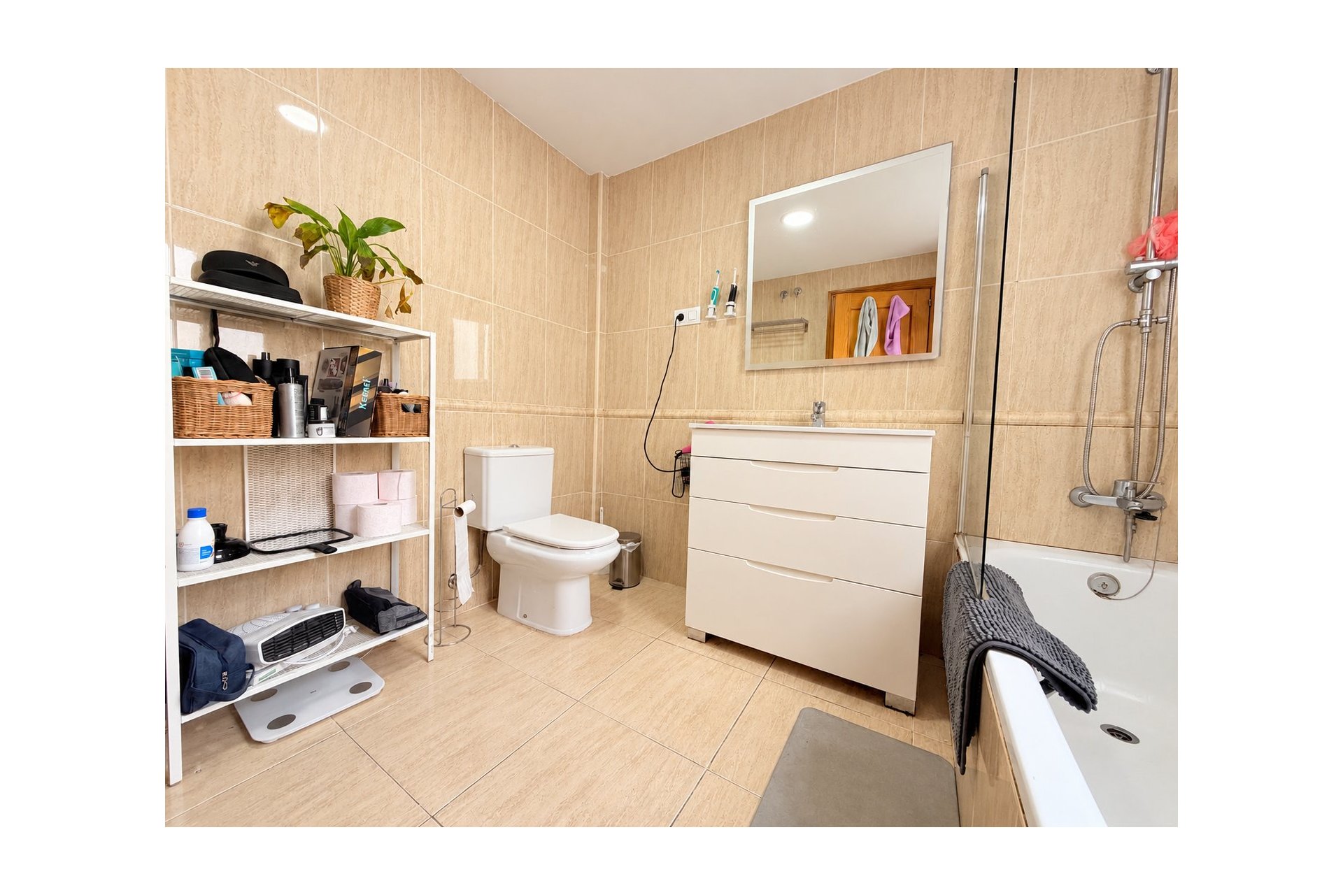 Reventa - Town House -
Daya Nueva - Costa Blanca