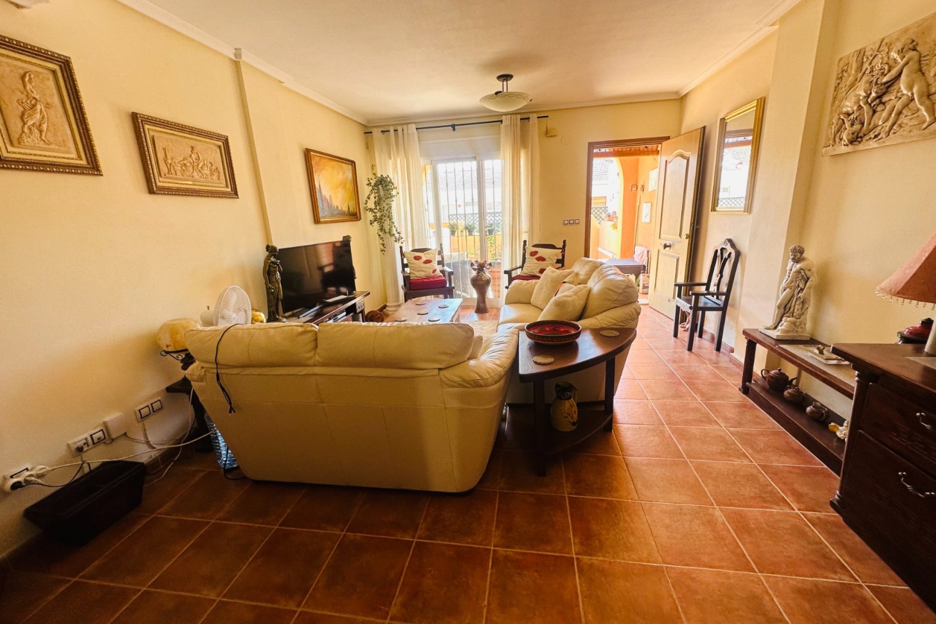Reventa - Town House -
Jacarilla - Inland