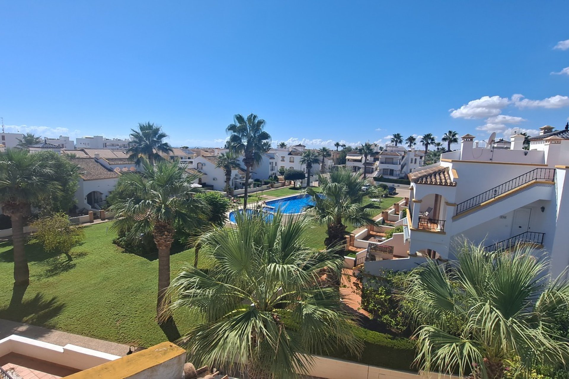 Reventa - Town House -
Los Dolses - Inland