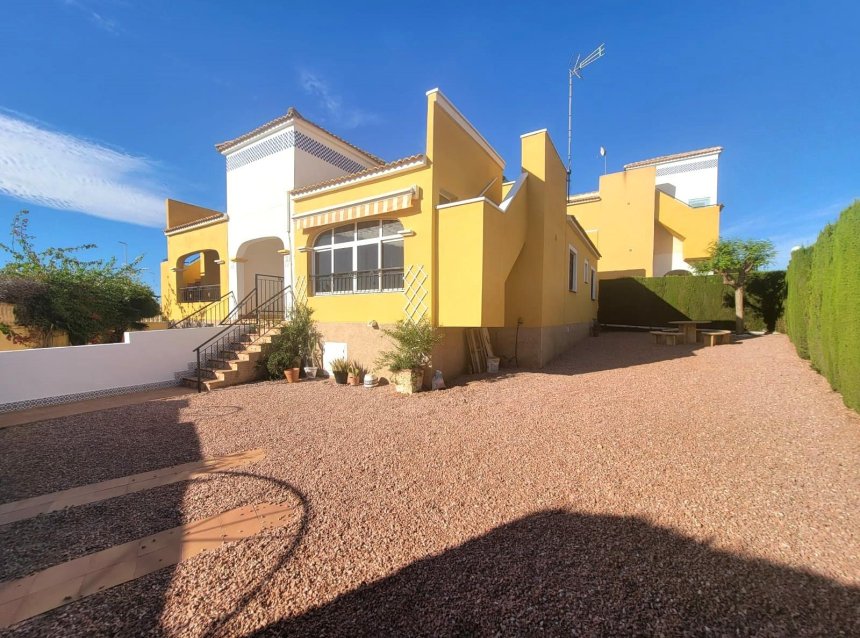 Reventa - Town House -
Los Montesinos - Los Montesinos - Urb. La Herrada