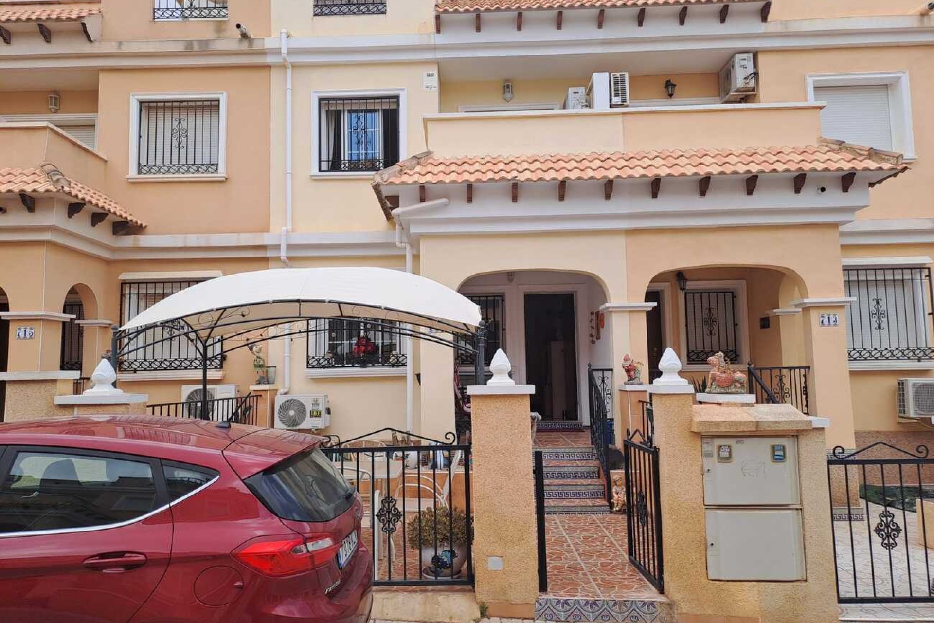 Reventa - Town House -
Orihuela Costa - Costa Blanca