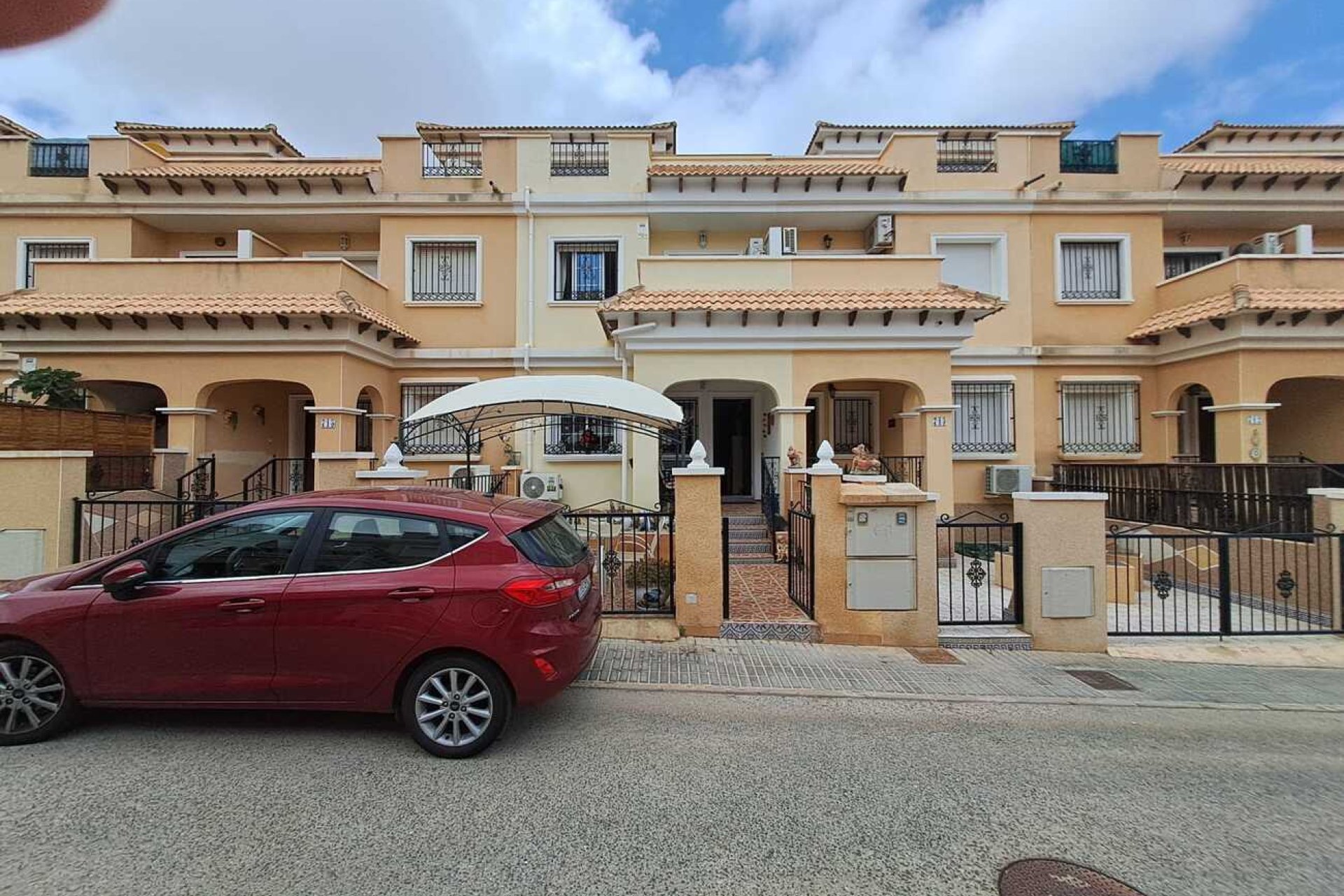 Reventa - Town House -
Orihuela Costa - Costa Blanca