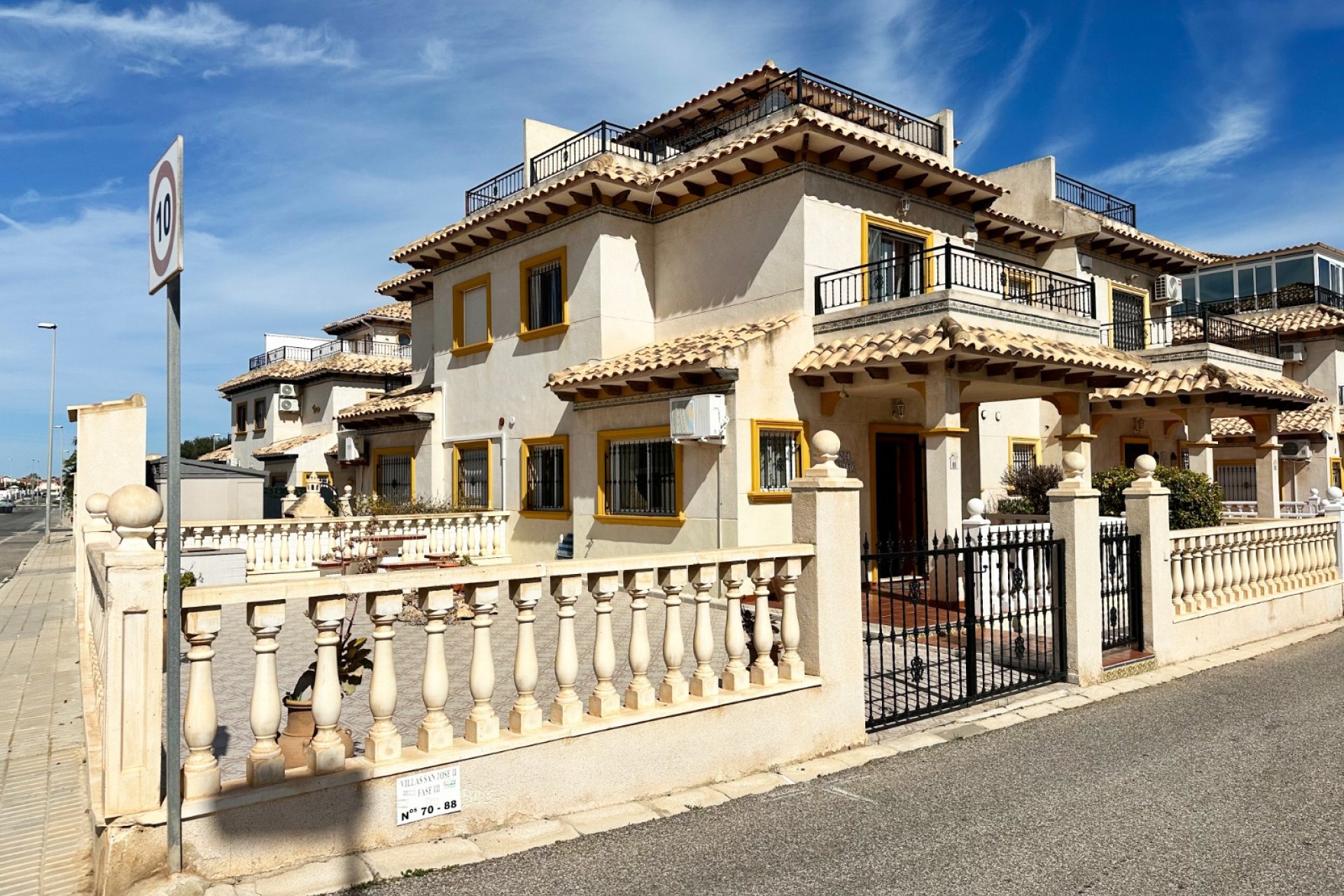 Reventa - Town House -
Orihuela Costa - Costa Blanca
