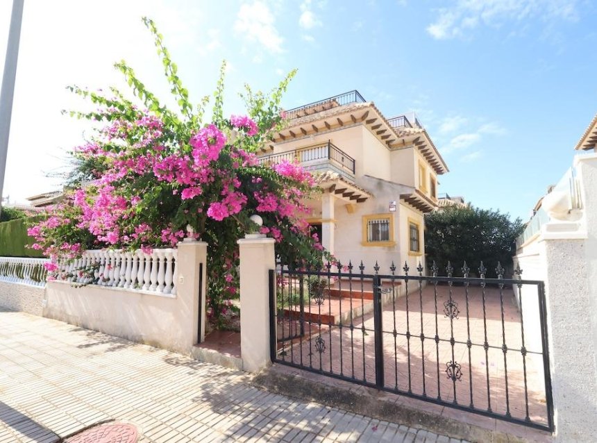 Reventa - Town House -
Orihuela Costa - Costa Blanca