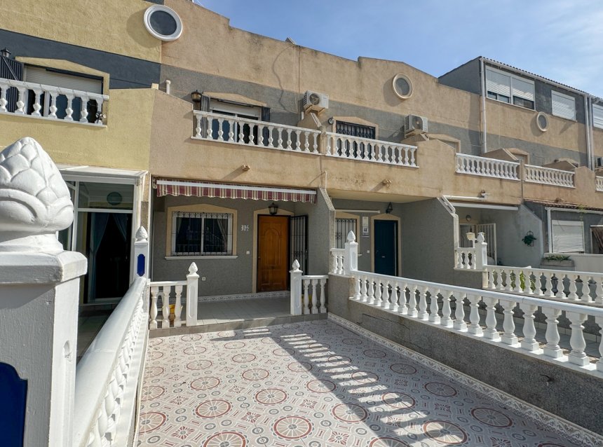Reventa - Town House -
Orihuela Costa - Costa Blanca