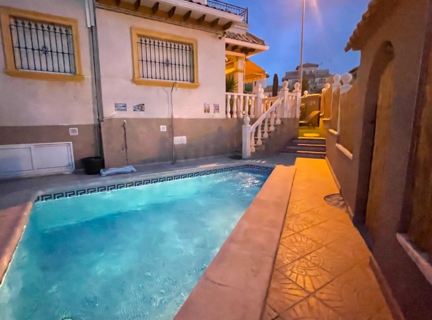 Reventa - Town House -
Orihuela Costa - Costa Blanca