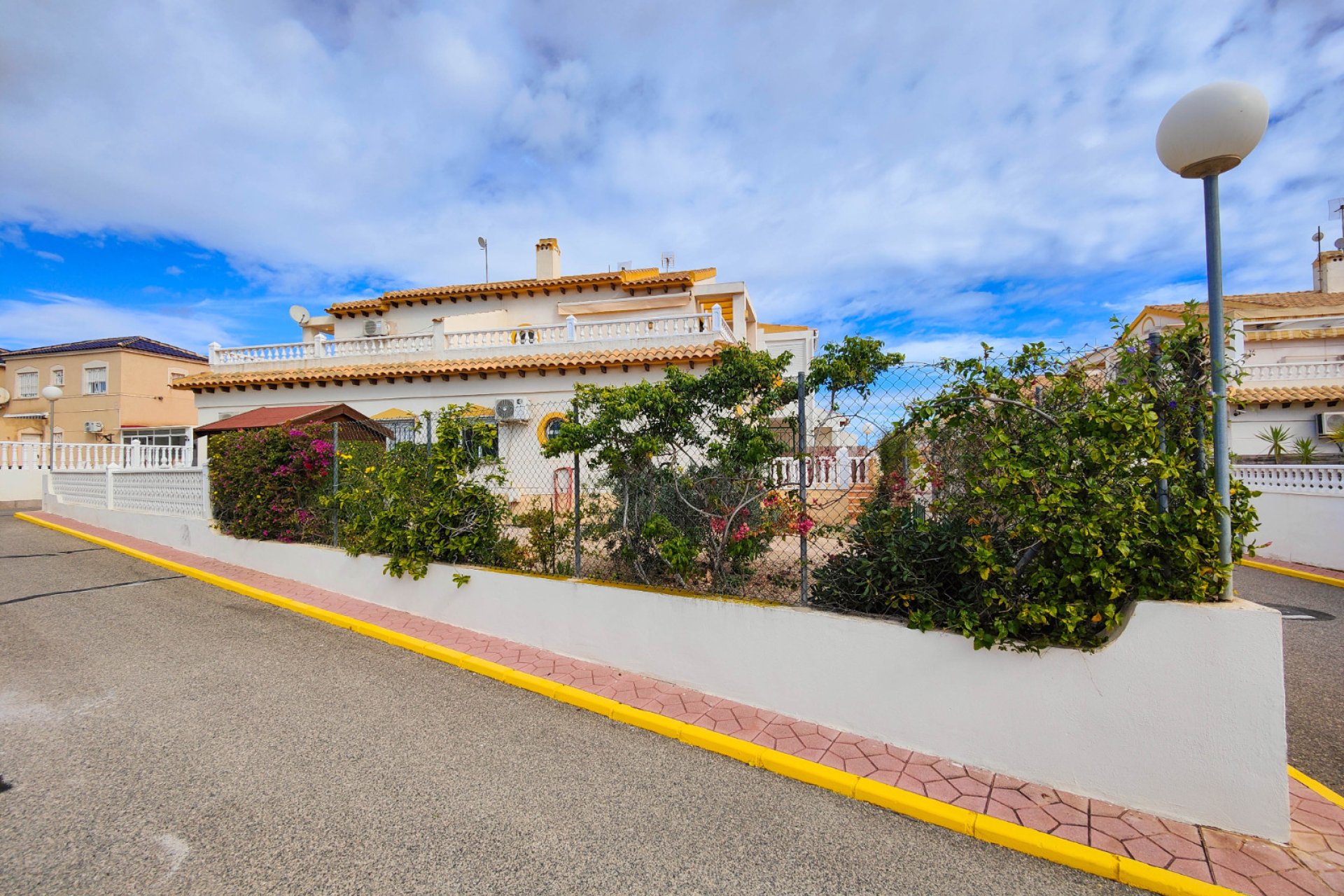 Reventa - Town House -
Orihuela Costa - Costa Blanca