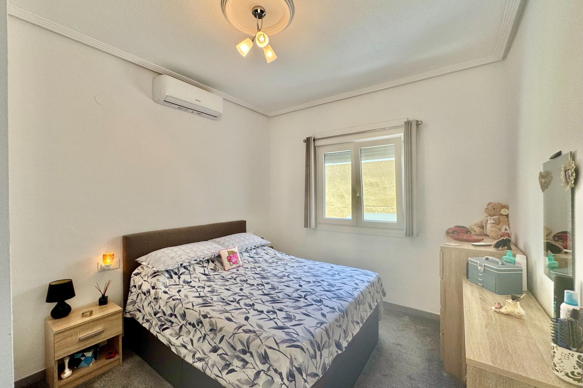 Reventa - Town House -
Orihuela Costa - La Florida