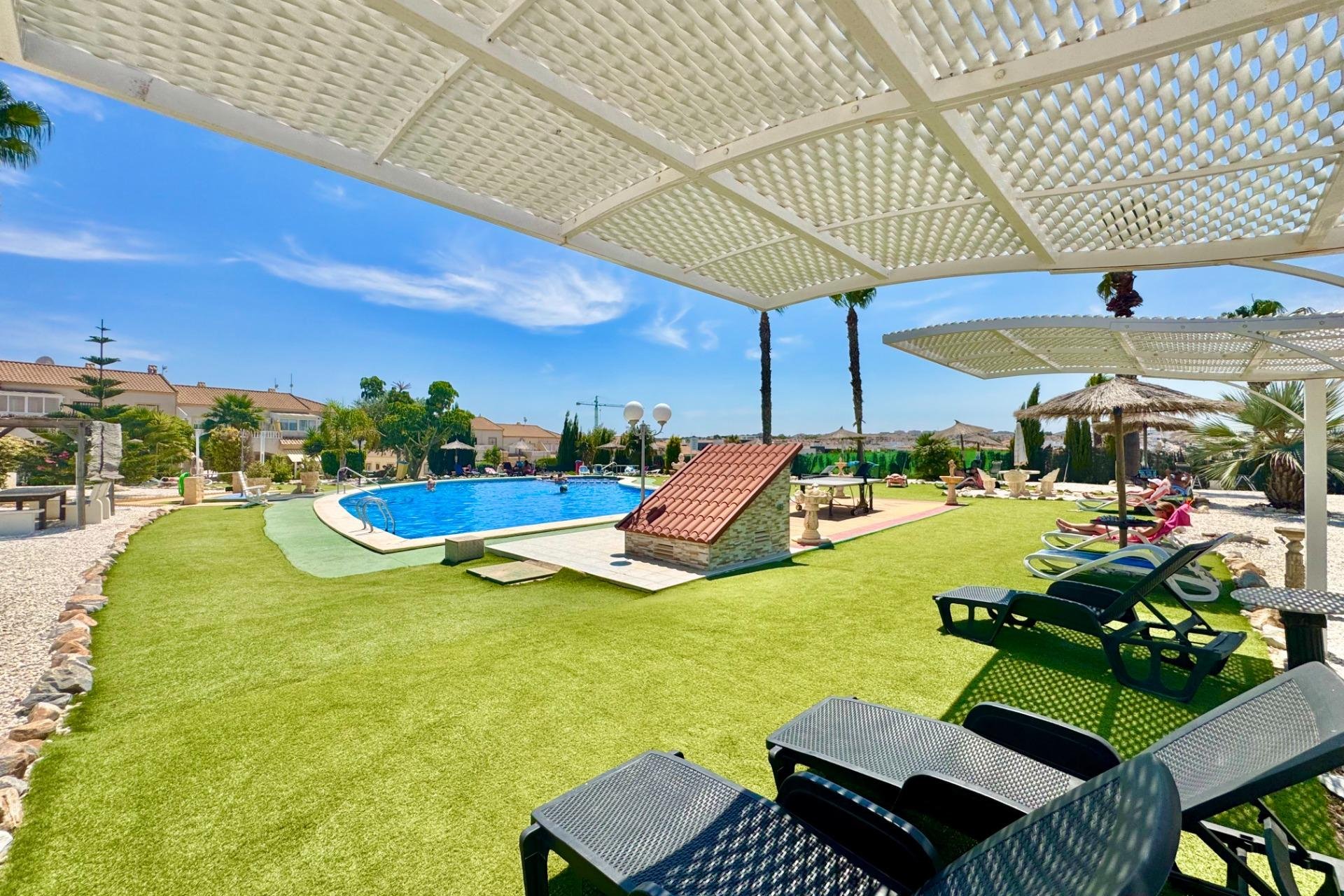 Reventa - Town House -
Orihuela Costa - La Florida