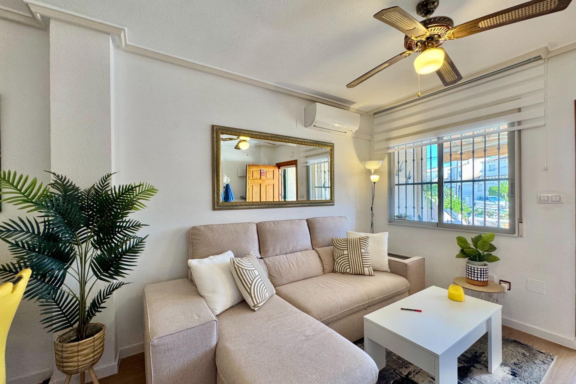 Reventa - Town House -
Orihuela Costa - Las Filipinas