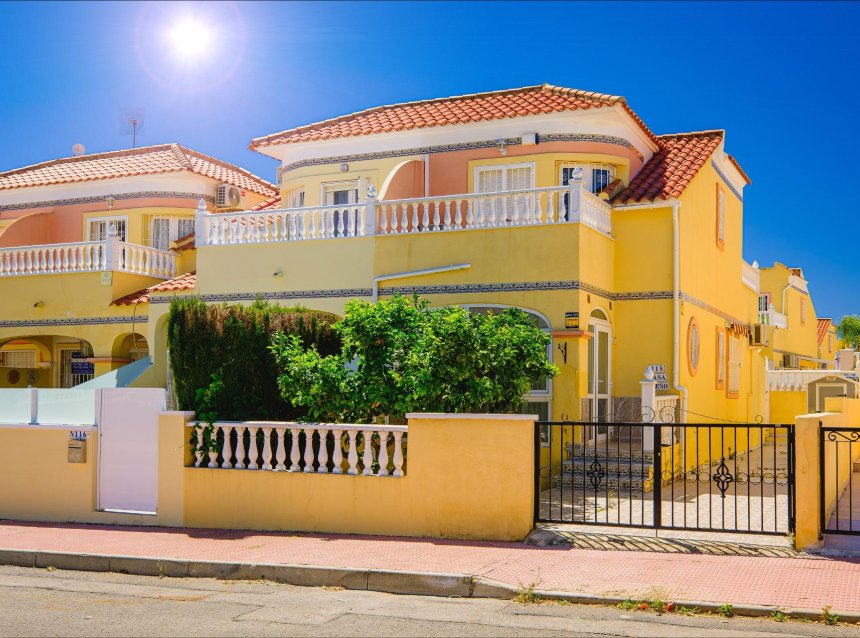Reventa - Town House -
Orihuela Costa - Las Filipinas