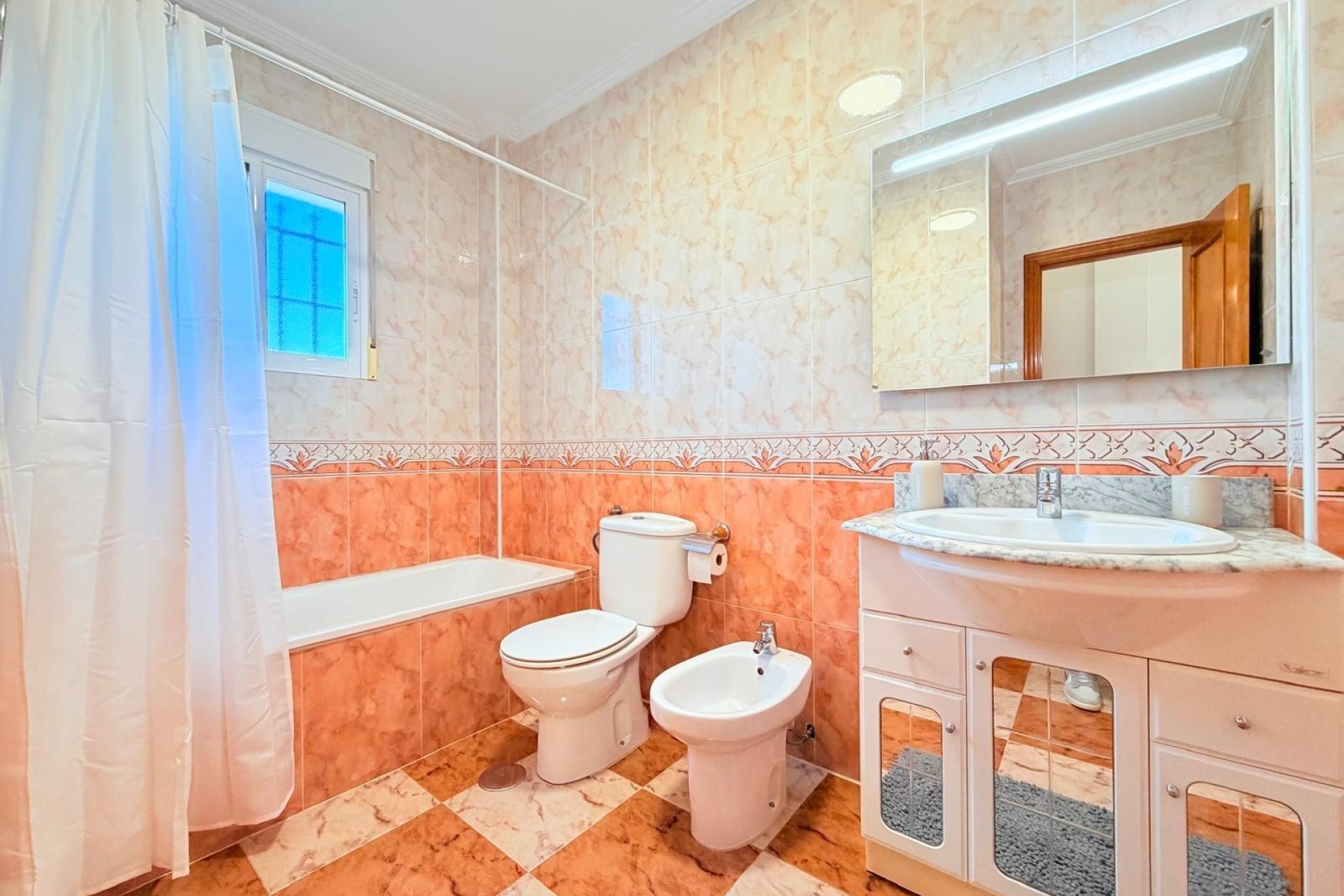 Reventa - Town House -
Orihuela Costa - Las Filipinas