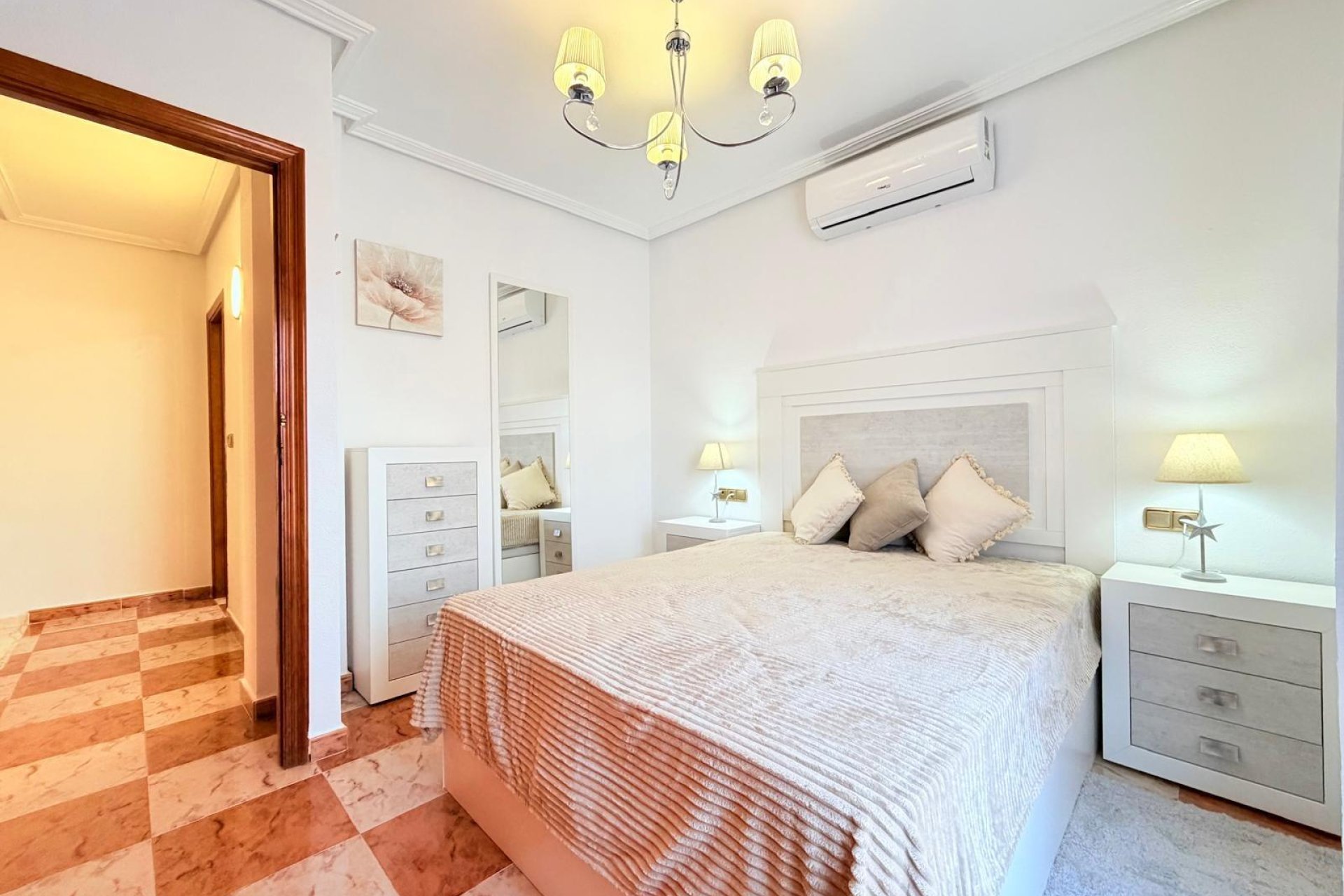 Reventa - Town House -
Orihuela Costa - Las Filipinas