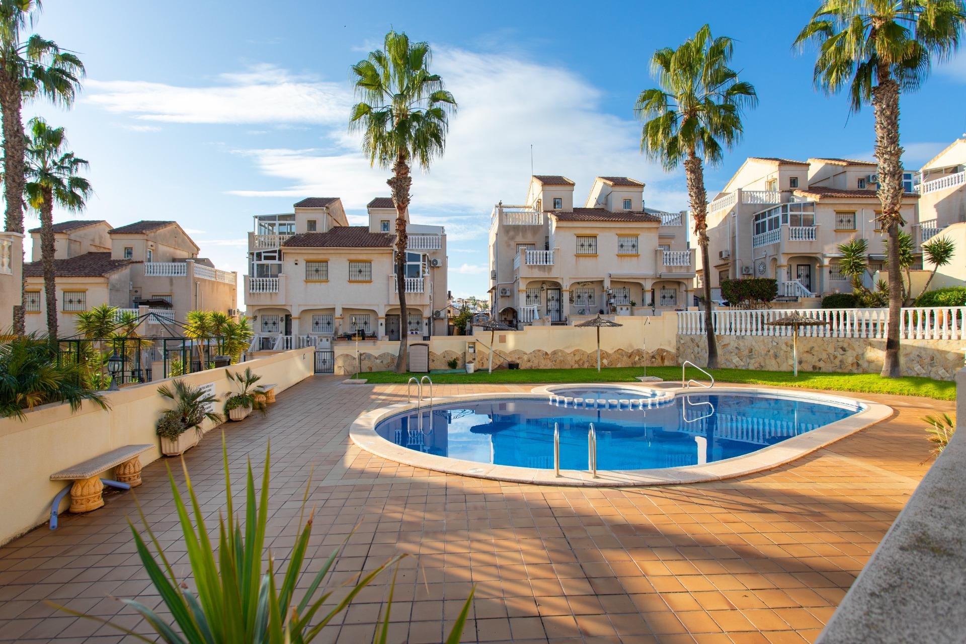 Reventa - Town House -
Orihuela Costa - Las Filipinas