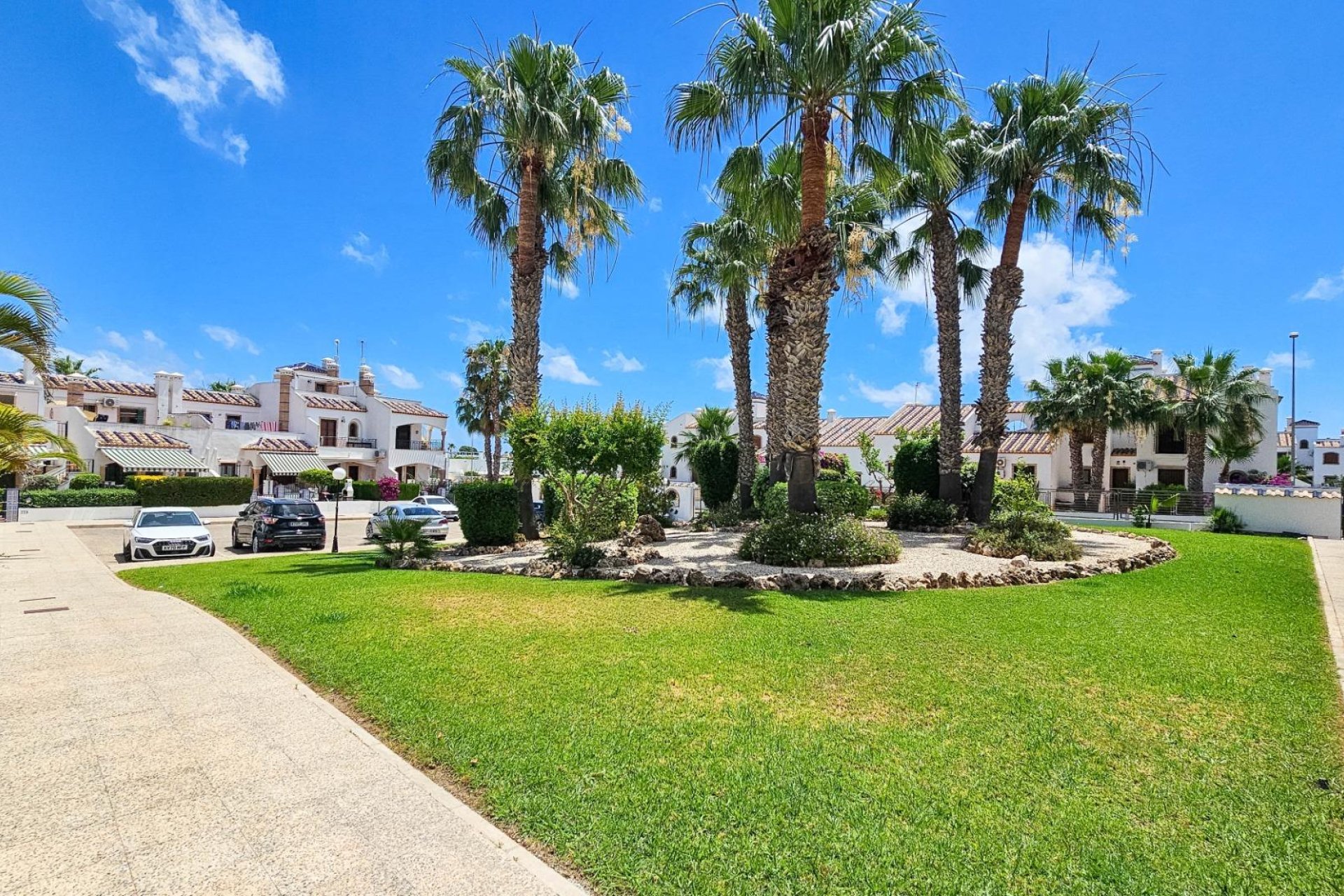 Reventa - Town House -
Orihuela Costa - PAU 8