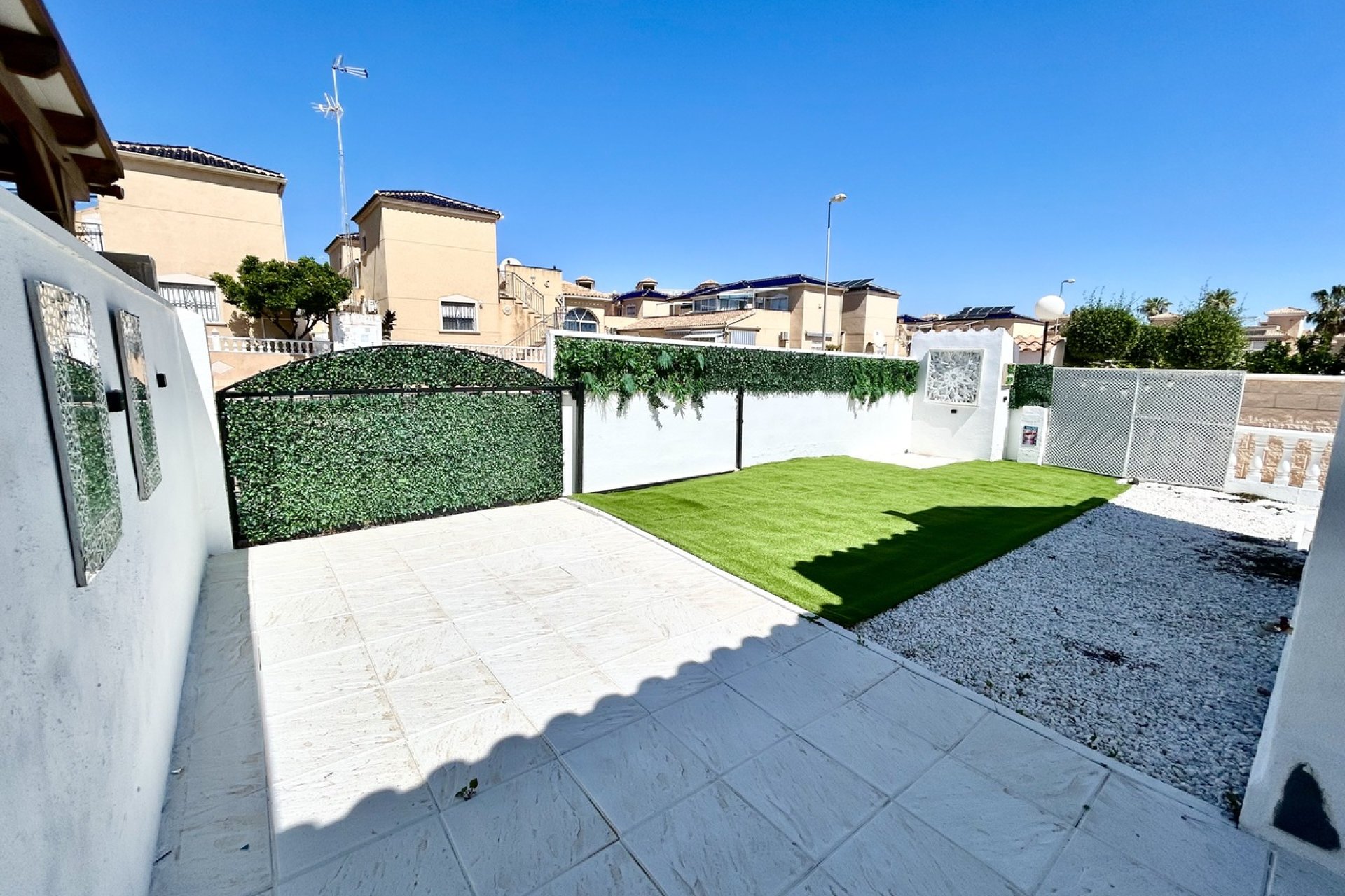 Reventa - Town House -
Punta Prima - Costa Blanca