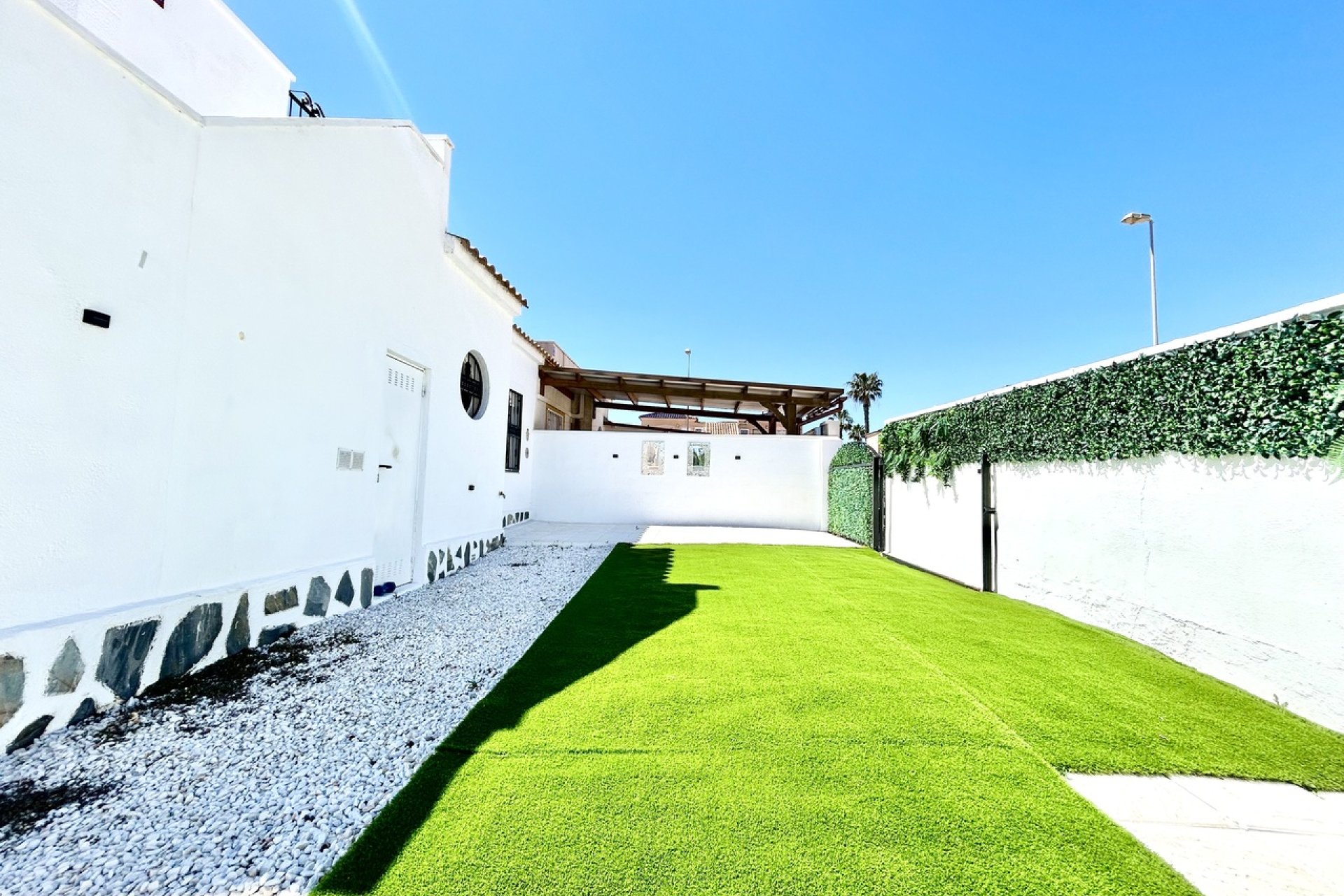 Reventa - Town House -
Punta Prima - Costa Blanca