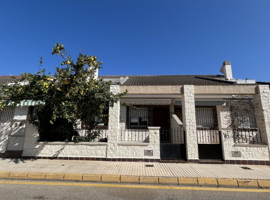 Reventa - Town House -
Torre de la Horadada - Costa Blanca