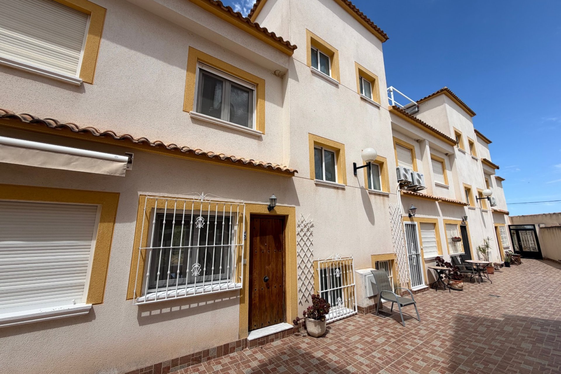 Reventa - Town House -
Torremendo - Costa Blanca