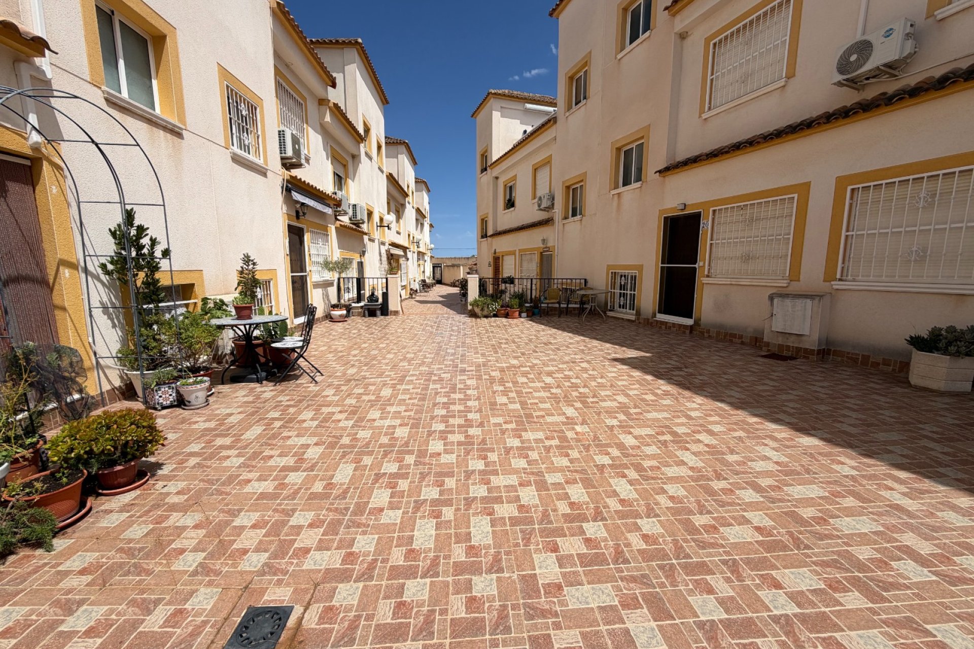 Reventa - Town House -
Torremendo - Costa Blanca