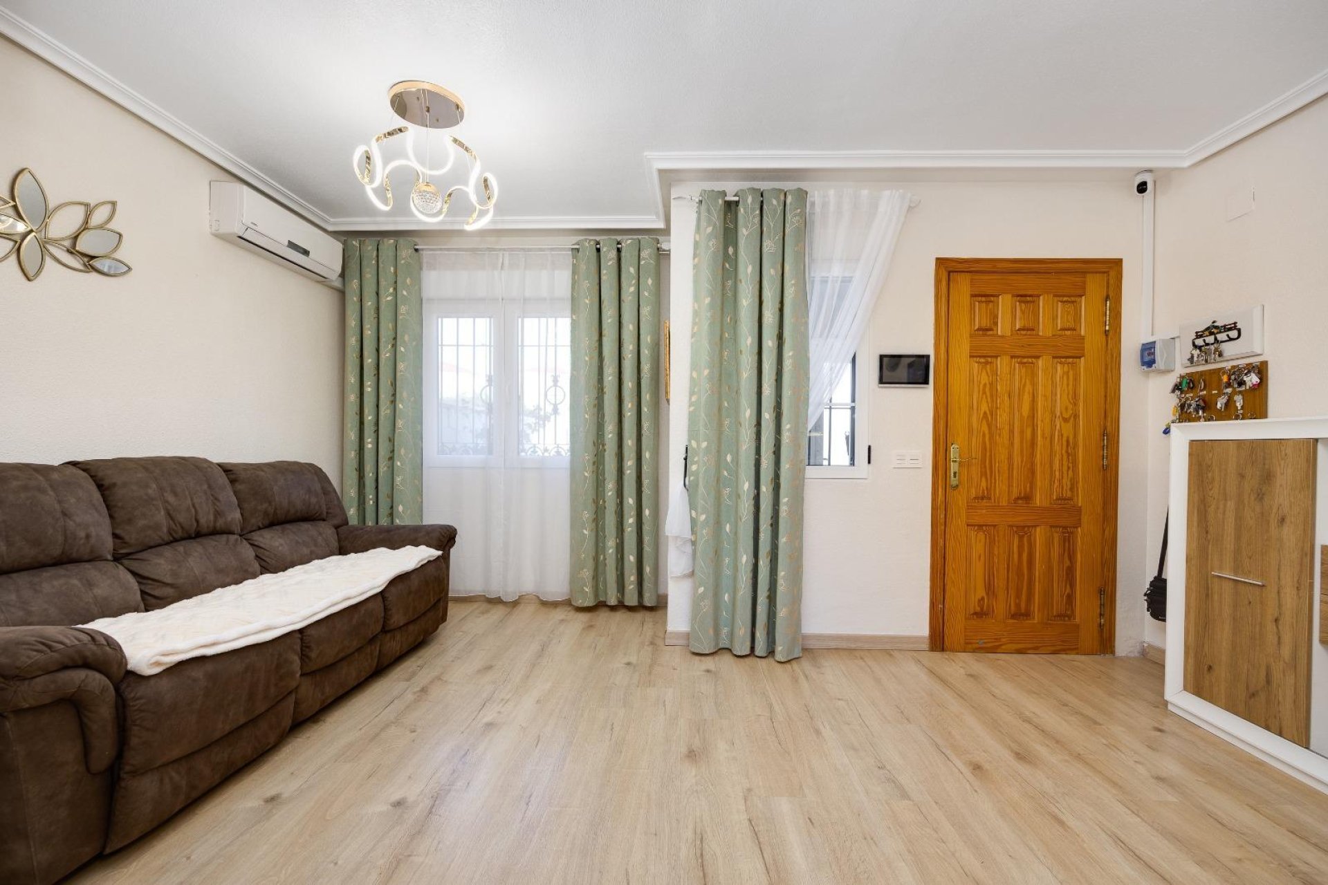 Reventa - Town House -
Torrevieja - Aguas Nuevas