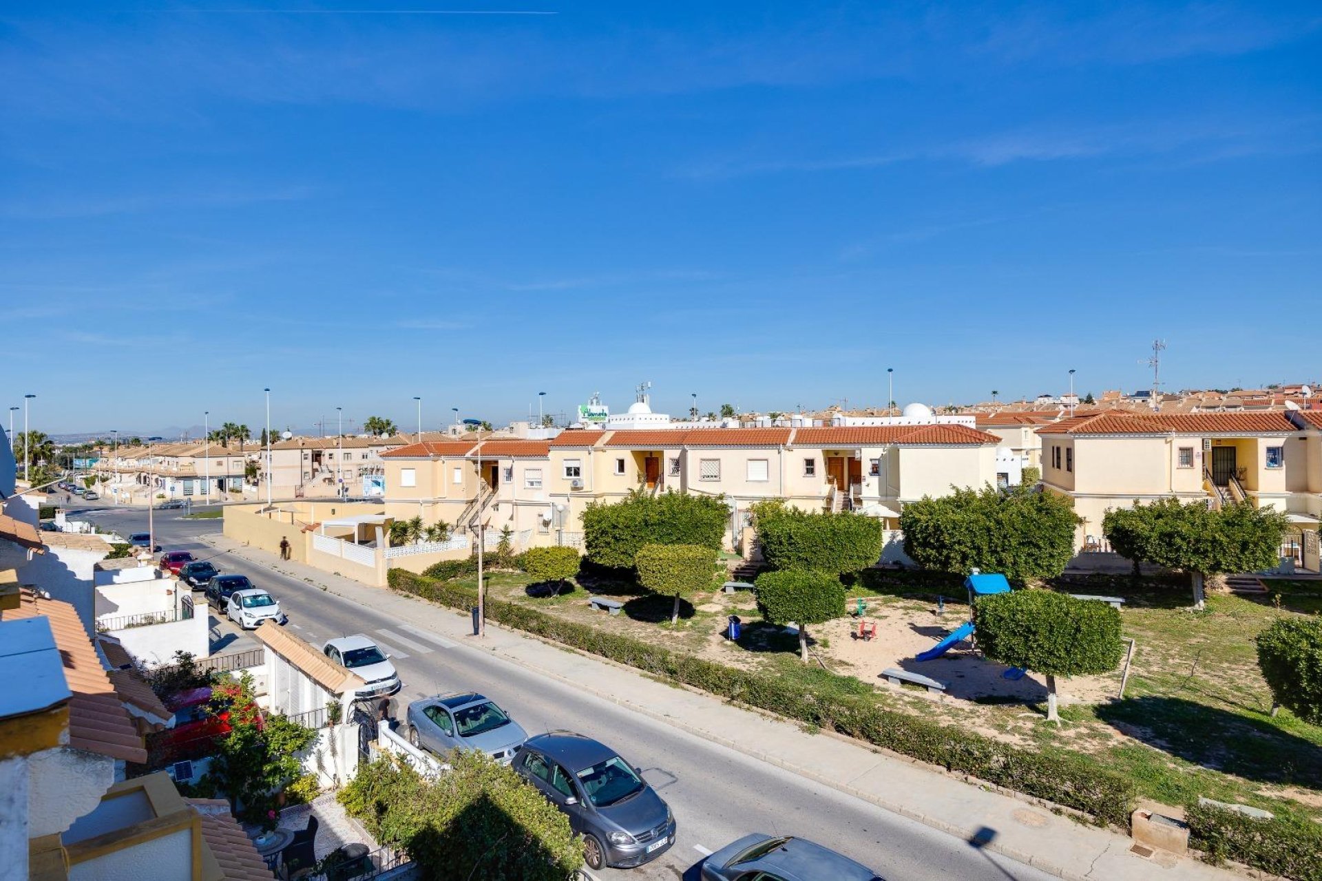 Reventa - Town House -
Torrevieja - Aguas Nuevas