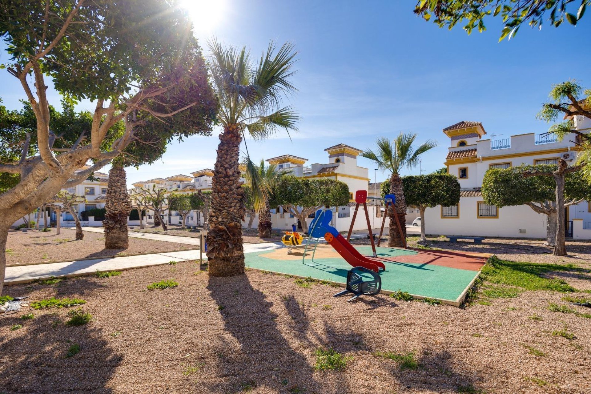 Reventa - Town House -
Torrevieja - Aguas Nuevas