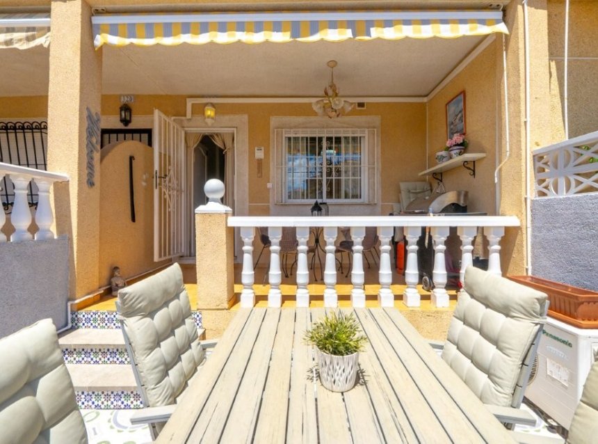 Reventa - Town House -
Torrevieja - Aguas Nuevas