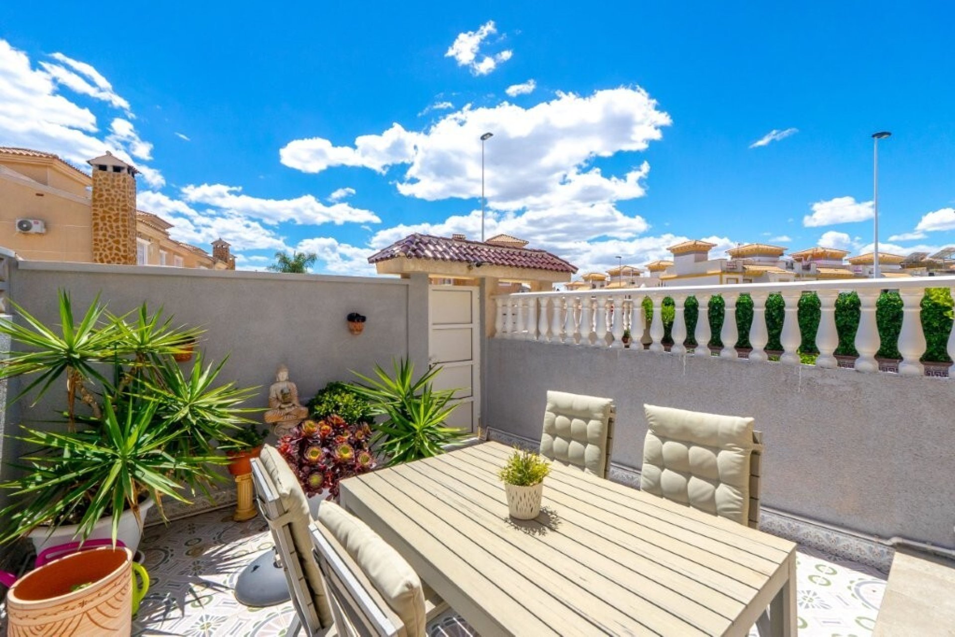 Reventa - Town House -
Torrevieja - Aguas Nuevas