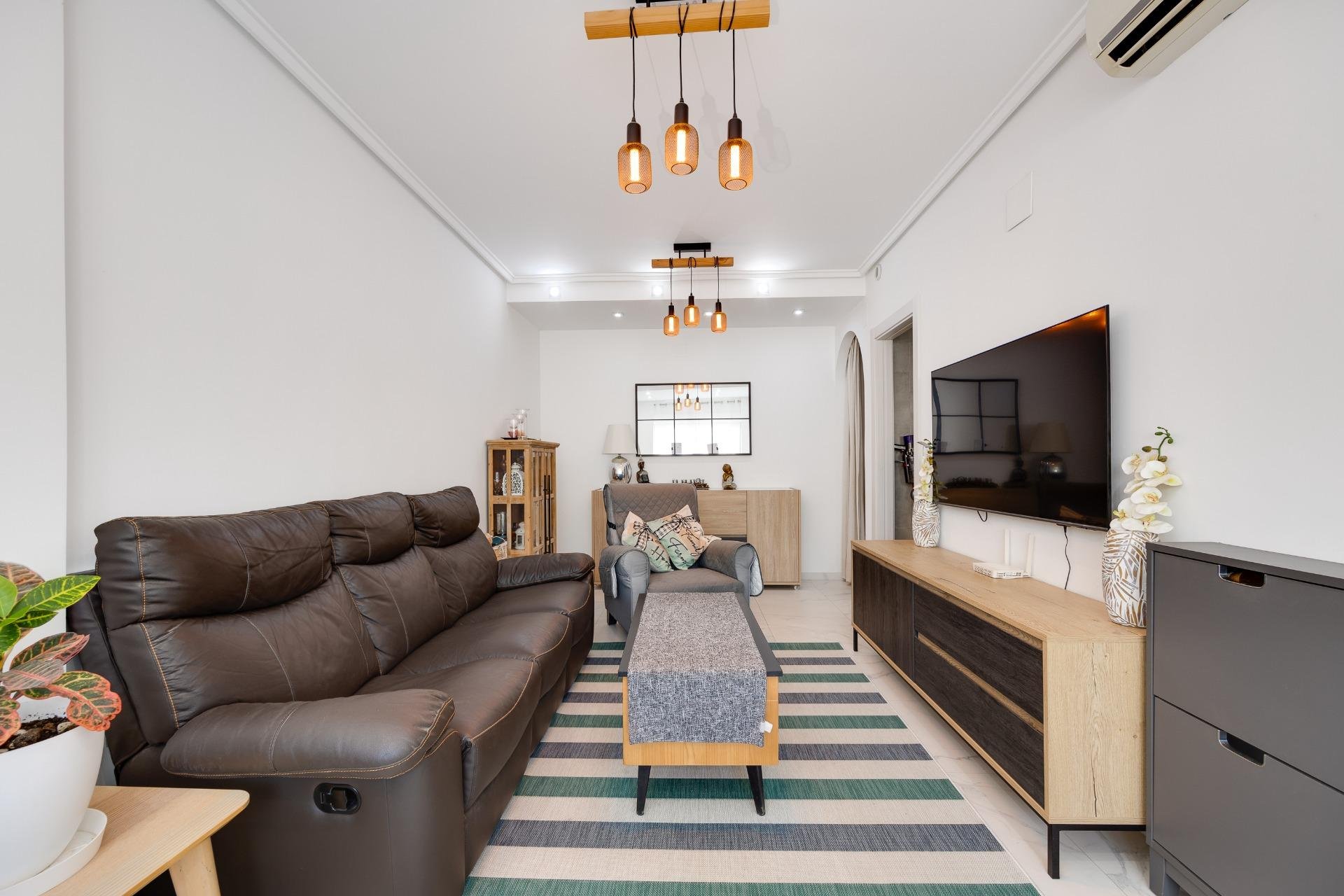 Reventa - Town House -
Torrevieja - Aguas Nuevas