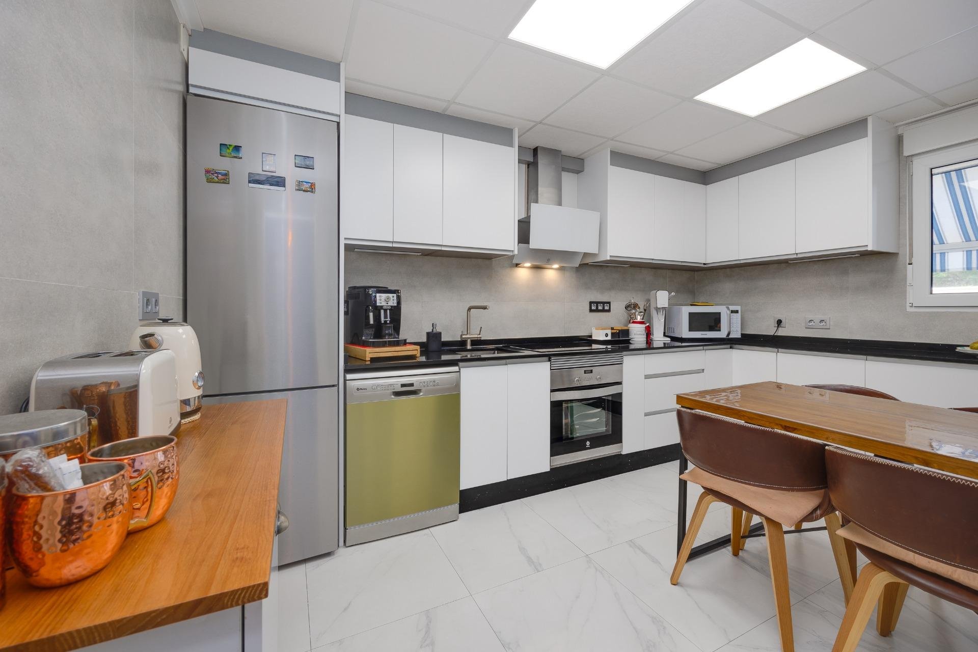 Reventa - Town House -
Torrevieja - Aguas Nuevas