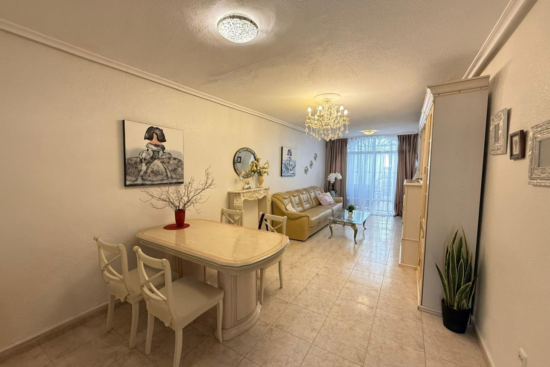 Reventa - Town House -
Torrevieja - Calas Blanca