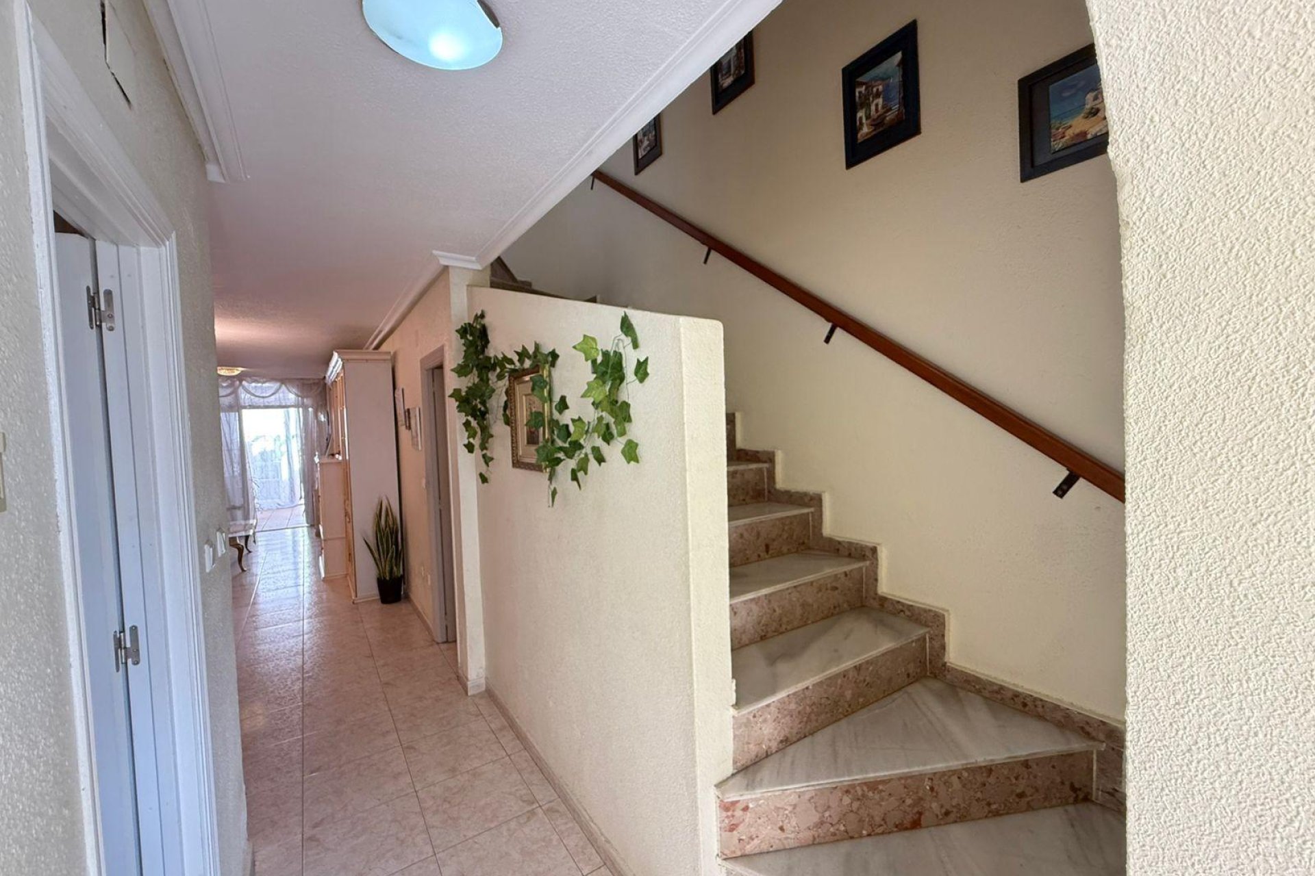 Reventa - Town House -
Torrevieja - Calas Blanca