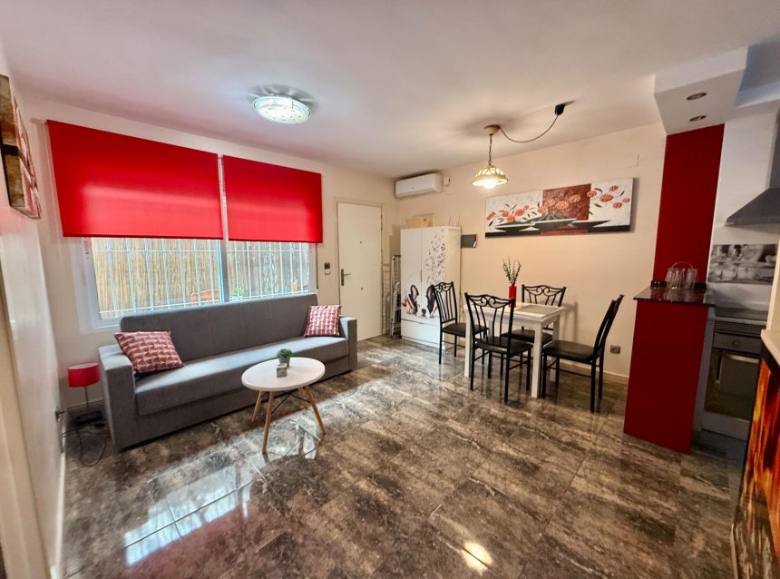 Reventa - Town House -
Torrevieja - Carrefour
