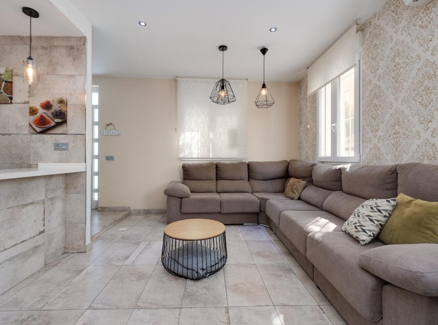 Reventa - Town House -
Torrevieja - Centro