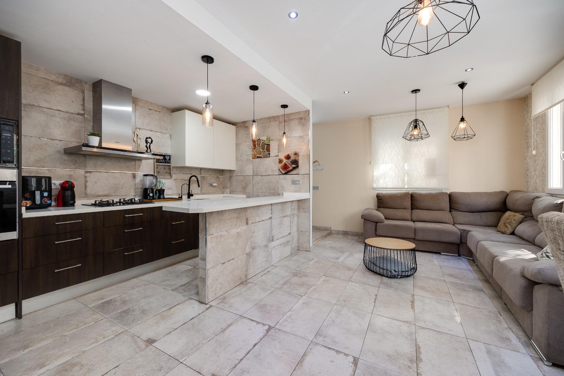 Reventa - Town House -
Torrevieja - Centro