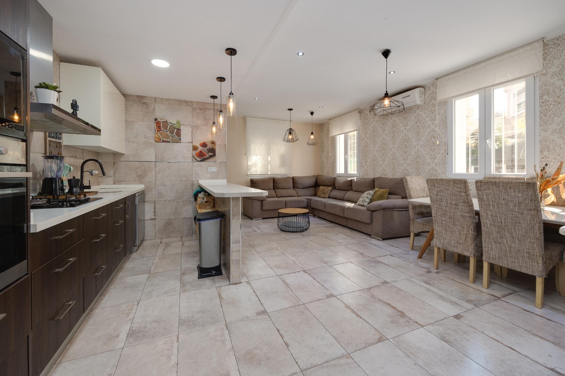 Reventa - Town House -
Torrevieja - Centro